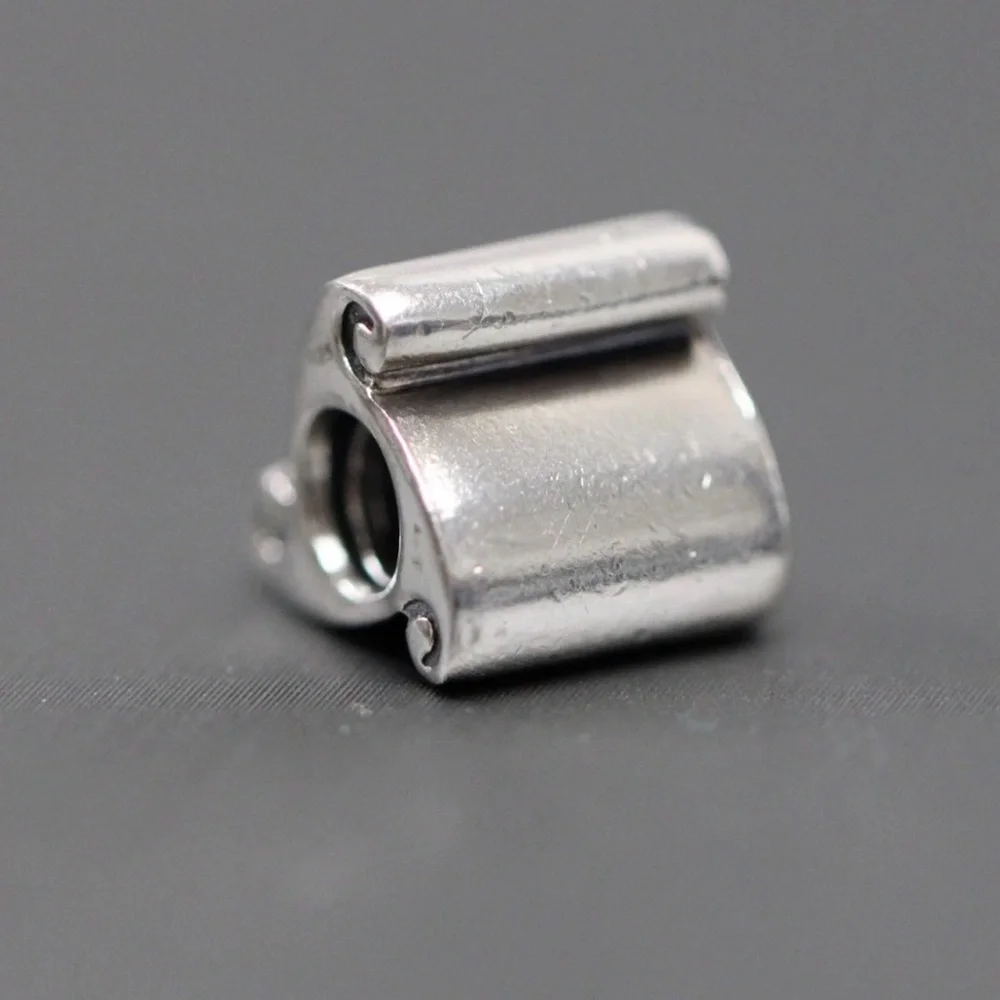 Authentic Pandora 790512 Sterling Silver “Best Friends “ Scroll Bead Charm